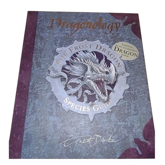 Dragonolgy, 1st edition, The Frost Dragon The official S.A.S.D. guide with model - Picture 1 of 10